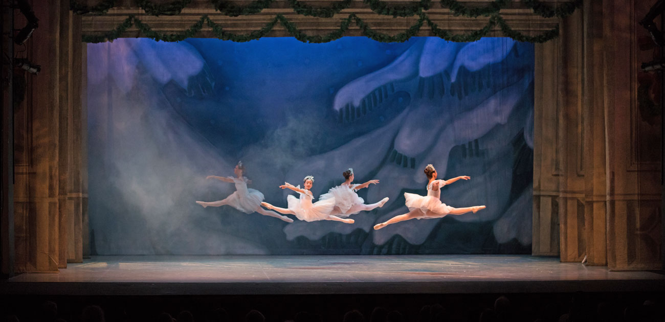 V&T Classical Ballet Performance
